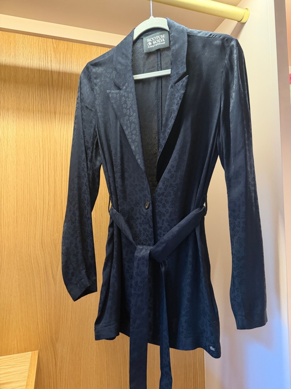 Scotch & Soda Black Satin Belted Jacquard Blazer